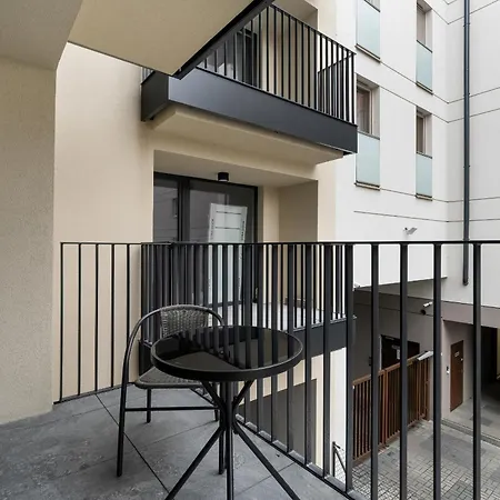 아파트 Cosy In By Renters 포즈난