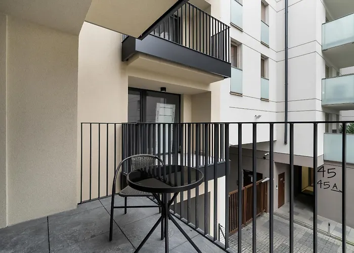 公寓 Cosy In By Renters 波兹南