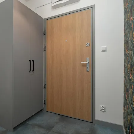 דירה Cosy In By Renters *